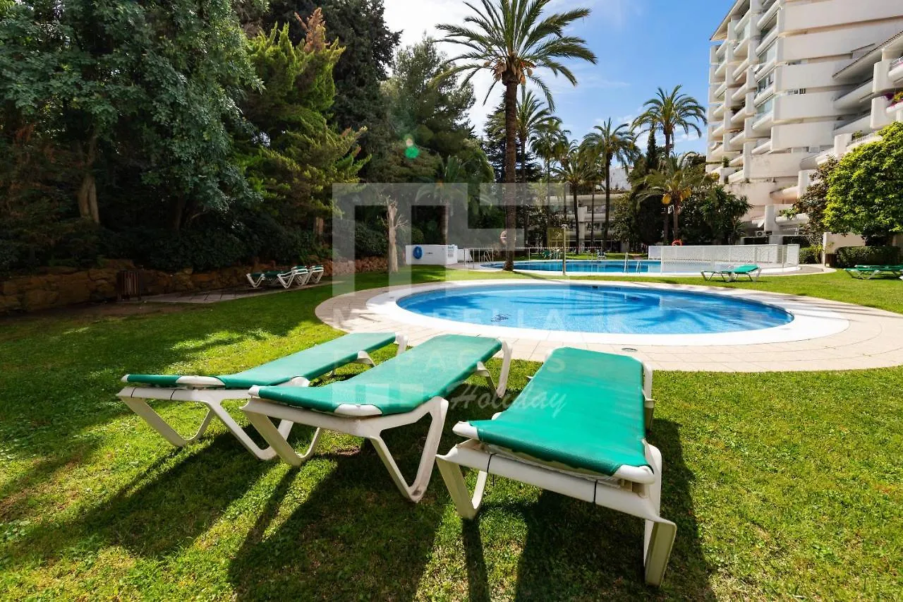 751, Renovated 2 Beedroom Apartment, Second Line Of The Beach, Wifi, Parkinging Marbella Apartment