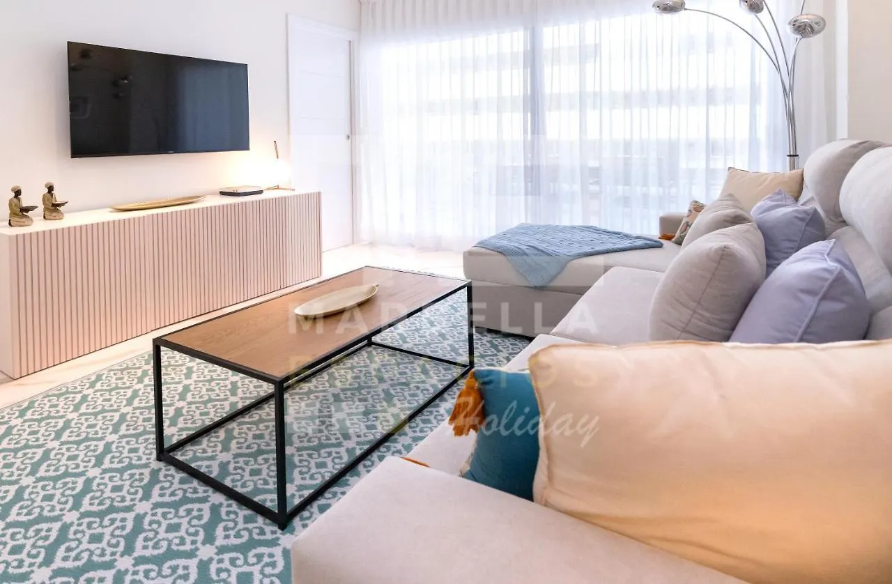 Apartment 751, Renovated 2 Beedroom Apartment, Second Line Of The Beach, Wifi, Parkinging Marbella