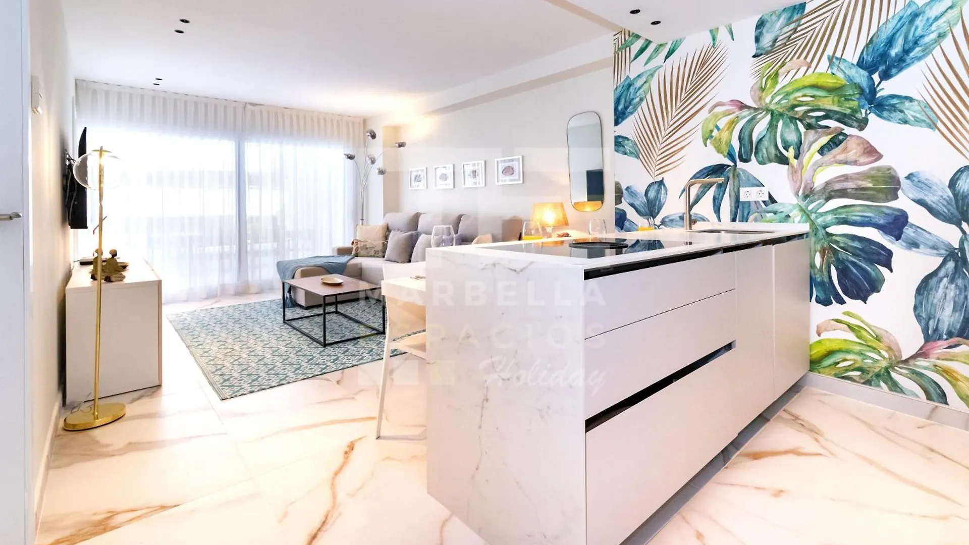 751, Renovated 2 Beedroom Apartment, Second Line Of The Beach, Wifi, Parkinging Marbella 0*,