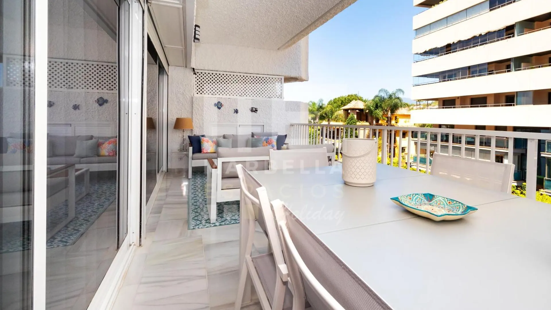 751, Renovated 2 Beedroom Apartment, Second Line Of The Beach, Wifi, Parkinging Marbella Apartment