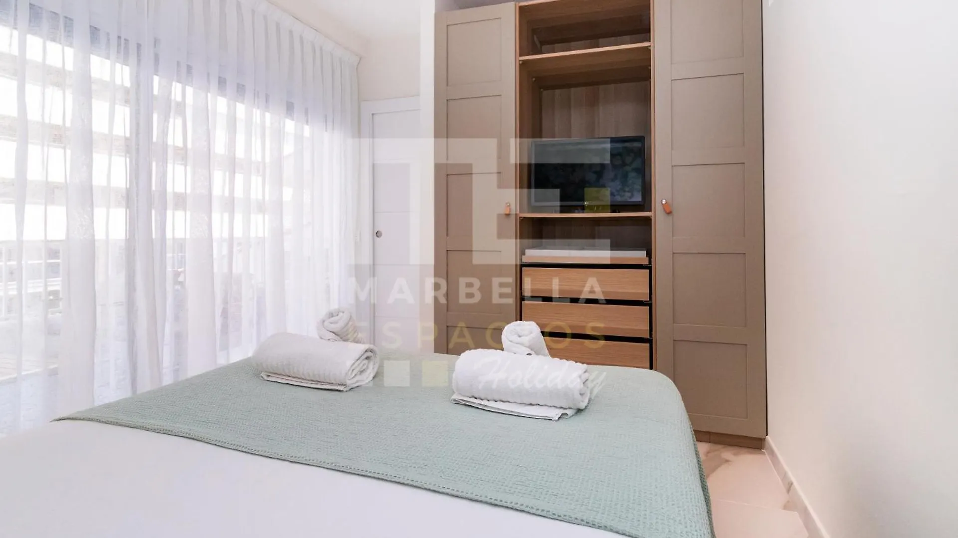 Apartment 751, Renovated 2 Beedroom Apartment, Second Line Of The Beach, Wifi, Parkinging Marbella Spain