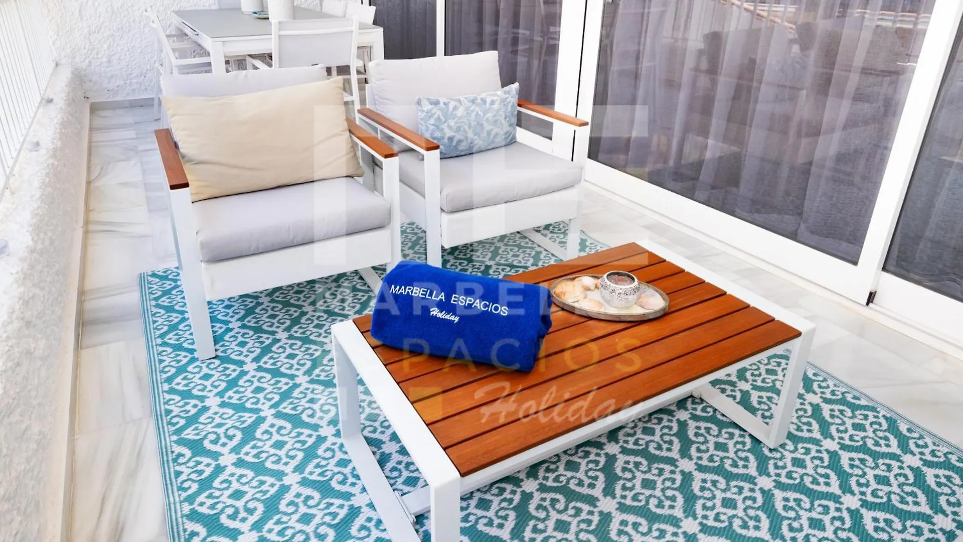 751, Renovated 2 Beedroom Apartment, Second Line Of The Beach, Wifi, Parkinging Marbella Spain