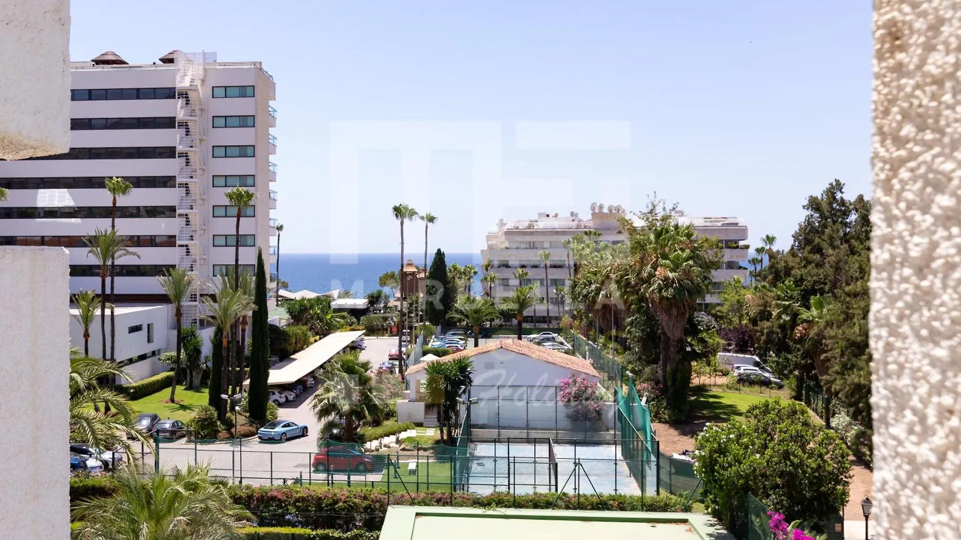 Apartment 751, Renovated 2 Beedroom Apartment, Second Line Of The Beach, Wifi, Parkinging Marbella